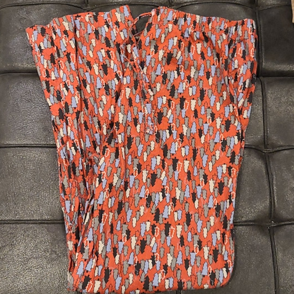Old Navy Christmas Pajama Pants š Large - Picture 1 of 2